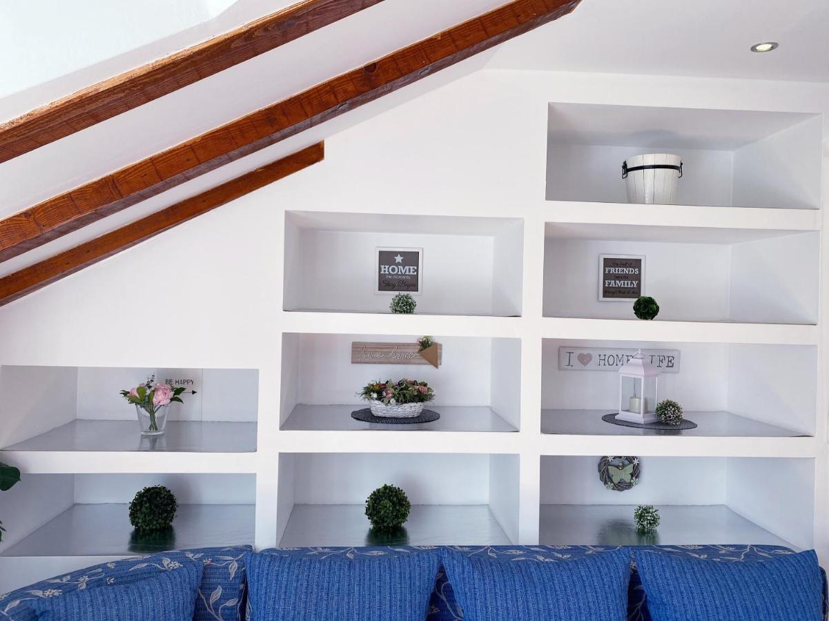 Apartments Sandra In The Historical Center Of The City Супетар Екстериор снимка