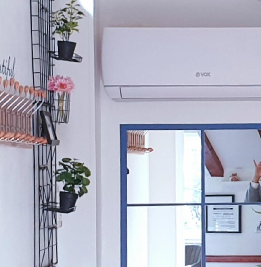 Apartments Sandra In The Historical Center Of The City Супетар Екстериор снимка